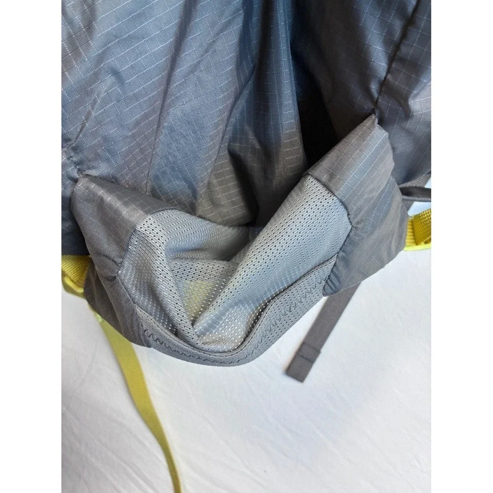 REI Swiftland Hydro 5 Hydration Pack Gray Yellow Trail Running Vest 5L